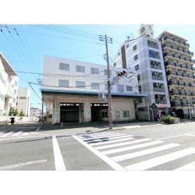 照が丘矢田倉庫